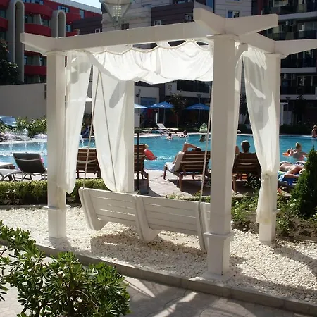 Admiral Plaza 써니비치