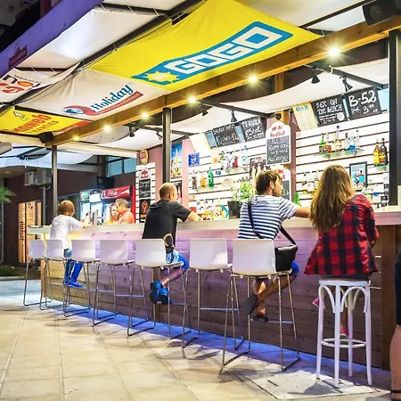 Admiral Plaza 4* 써니비치